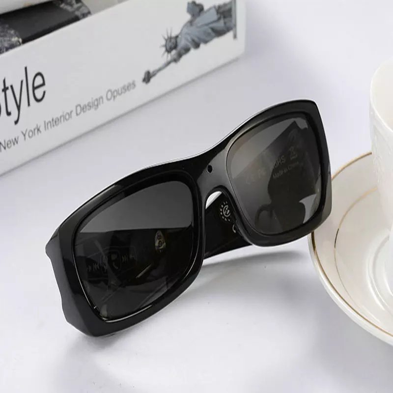 Intelligente Sonnenbrille mit Videokamera