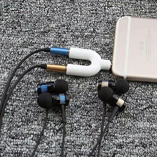 Headphone Splitter 1-to-2 Connector